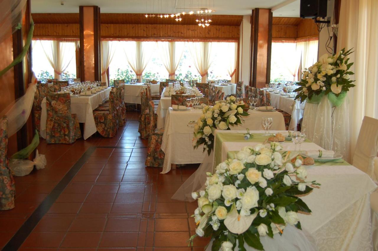 Hotel Lo Sciatore Cotronei Dış mekan fotoğraf